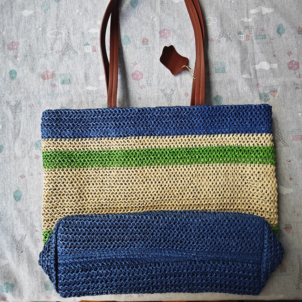 Miu Miu Embroidered Letter Logo Tote Bag - Picture 7 of 9